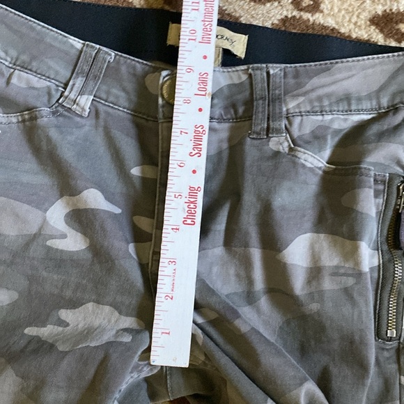 DEMOCRACY Camo Pants Womens 10 'Ab Technology' Stretchy Skinny zip pockets front - Picture 7 of 12